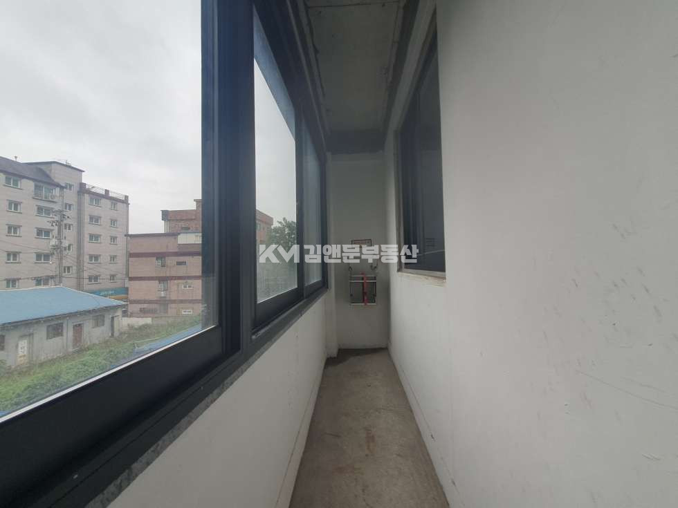 경기 수원권선구 권선동 상가전문 I 월세 공실상가 임대 무권리 배후세대 권선종합시장 바로 옆 월세 매물번호 10530 사진 6