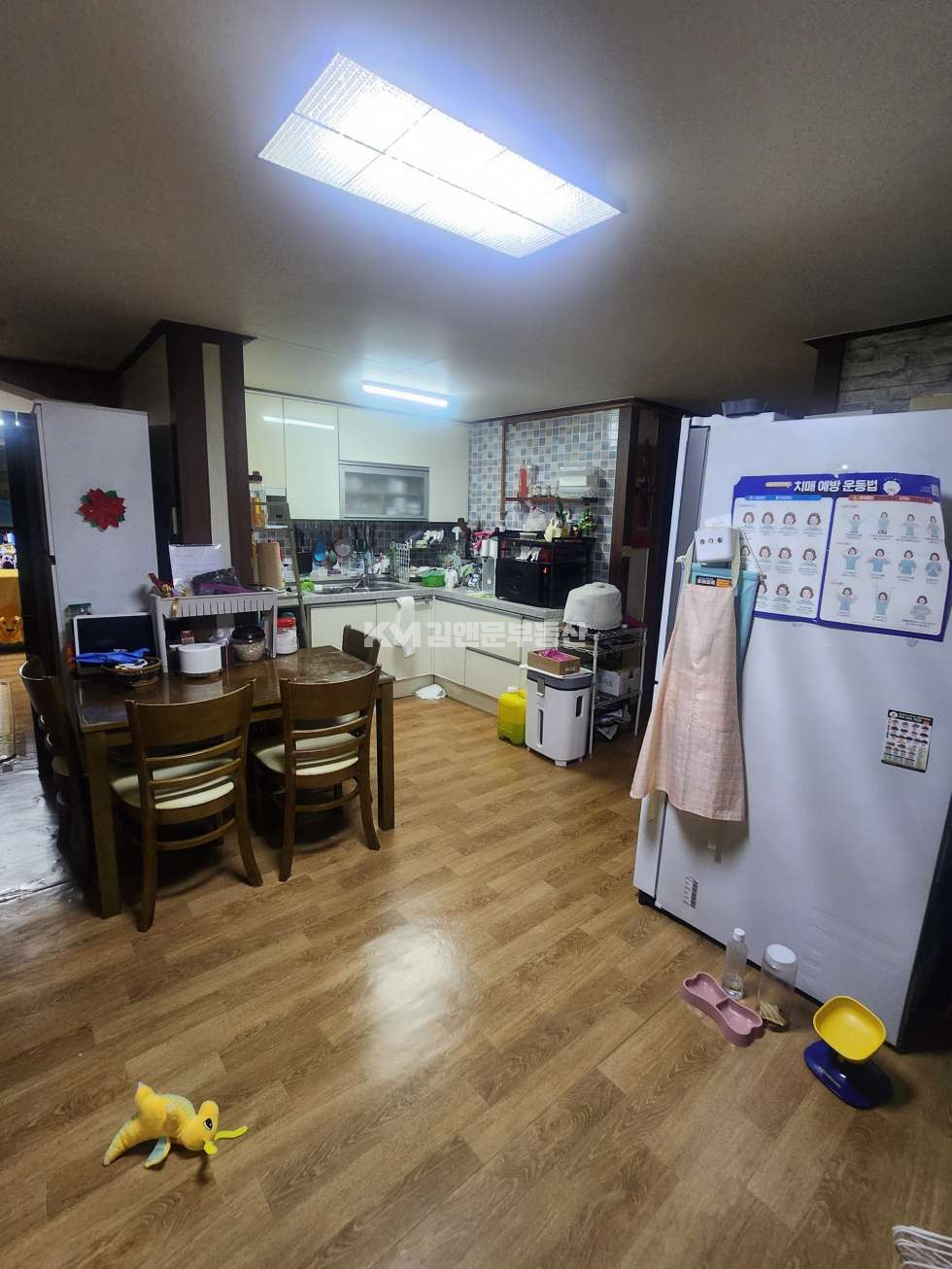 경기 수원권선구 권선동 1194-3 방4개 I 전세 보증보험가능 곡선초도보권 40P대 주차1대가능 권선동 전세 매물번호 13326 사진 1