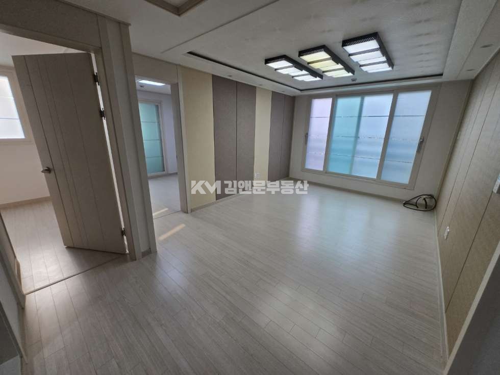 경기 수원권선구 세류동 535-13 (예담채) 세류동 신곡초 도보 1분 쓰리룸 다세대 빌라 매매 실입주 가능 매매 매물번호 12935 사진 1