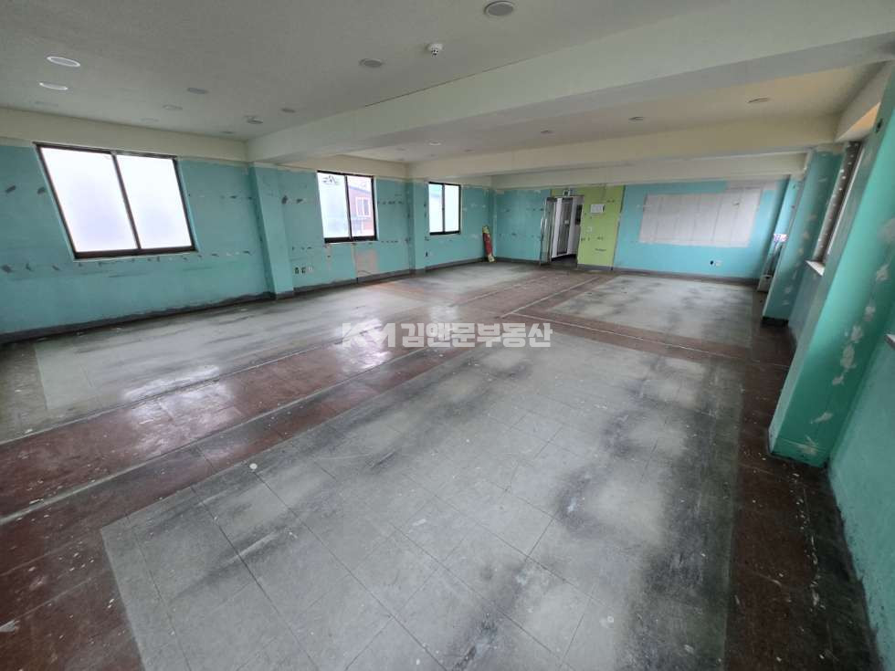 경기 수원권선구 세류동 상가전문 I 월세 상가임대 공실 무권리 분리임대가능 세류동 월세 매물번호 11033 사진 3