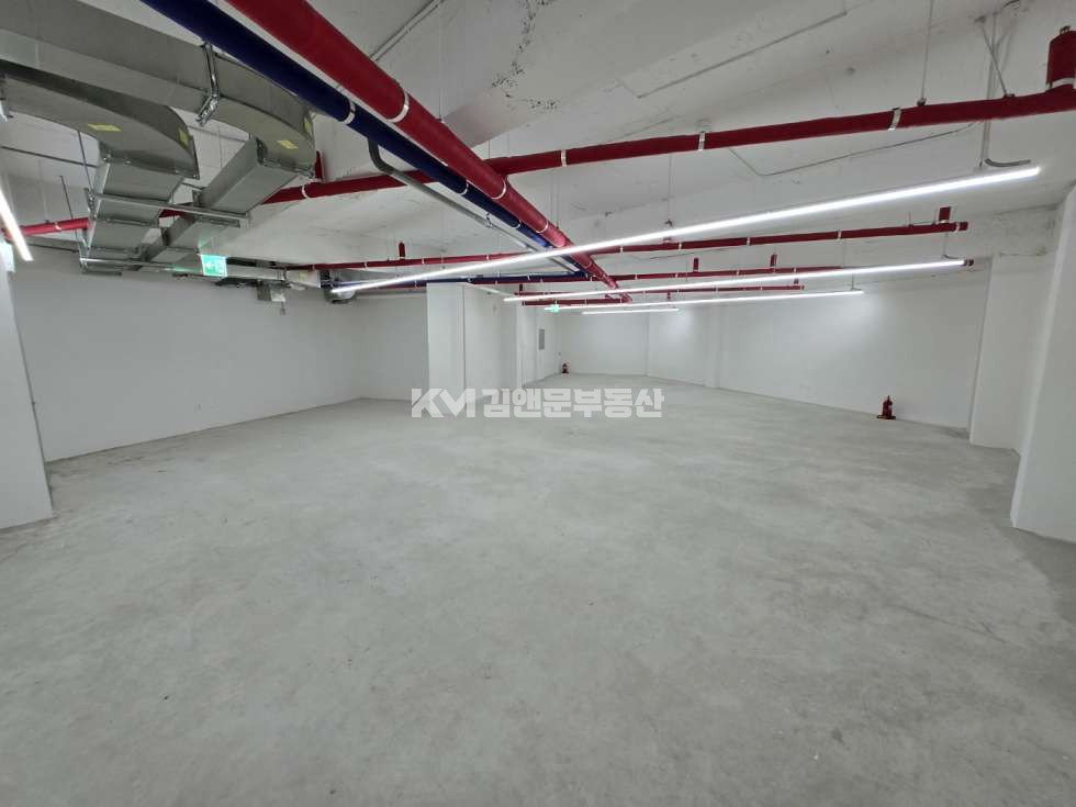 경기 수원영통구 원천동 상가전문 I 월세 대로변 유동인구 많은 상가 임대 권리금 없음 공실 원천동 월세 매물번호 12500 사진 2