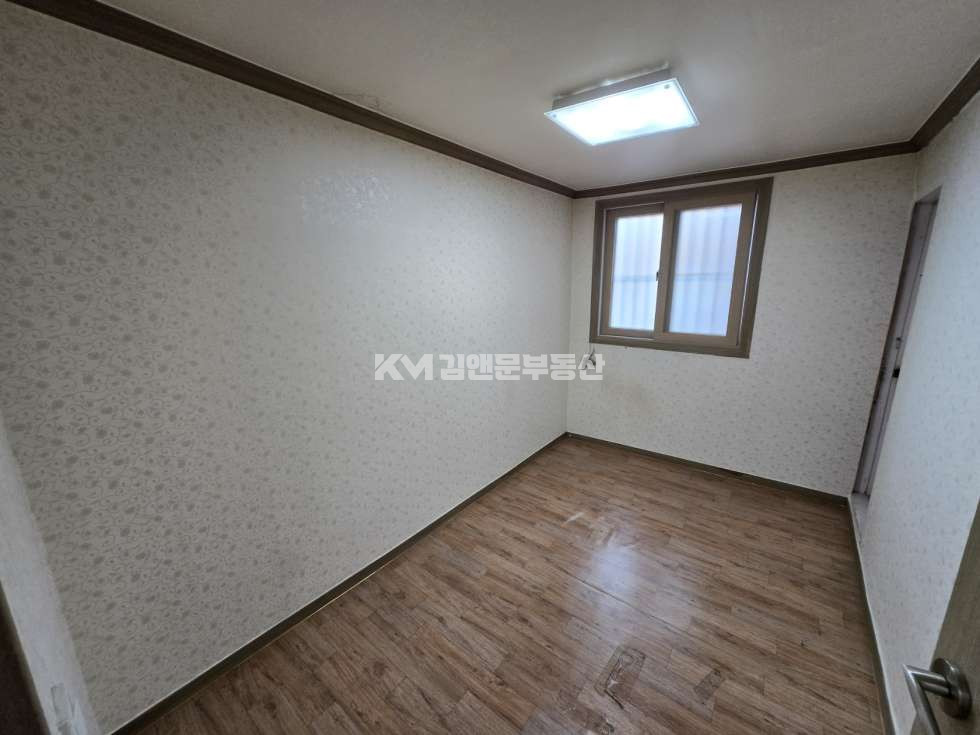 경기 수원권선구 세류동 쓰리룸 I 월세 반전세 무융자 반려동물가능 세류동 전세 전월세 매물번호 10826 사진 5