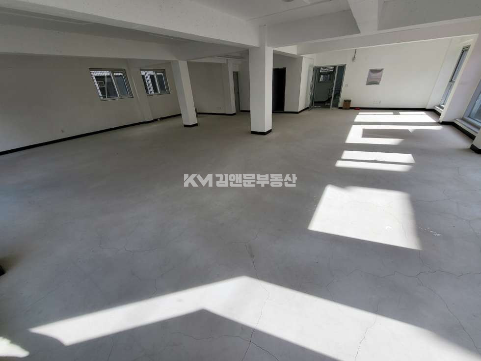 경기 수원영통구 매탄동 상가전문 I 월세 무권리 공실 애견용품 베이커리 디저트카페 추천 매탄동 월세 매물번호 10332 사진 3