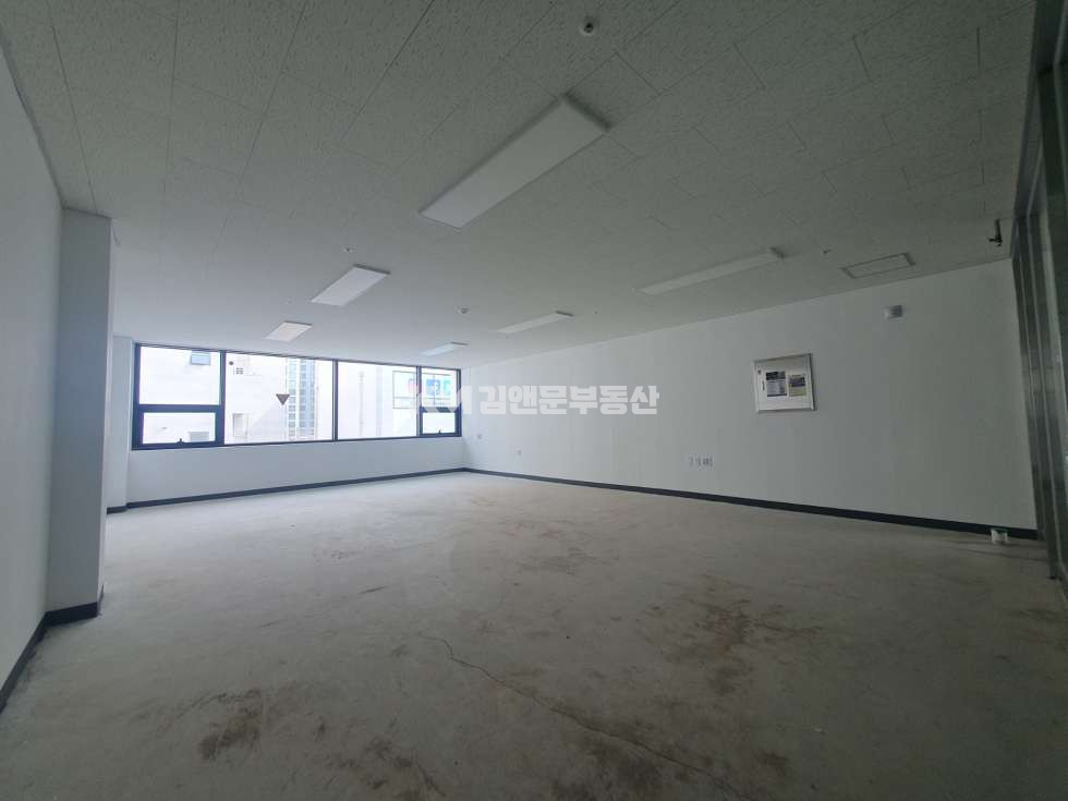 경기 수원권선구 세류동 무권리 공실 힐스테이트푸르지오아파트를 품은 상가 단지 월세 매물번호 10277 사진 1