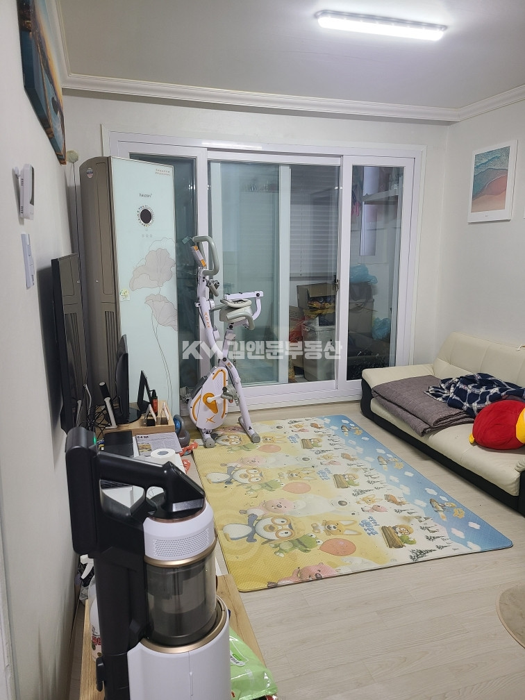 경기 수원권선구 세류동 1087-8 중앙하이츠 비동 반지층. 올수리된 쓰리룸 매매 매물번호 10290 사진 4