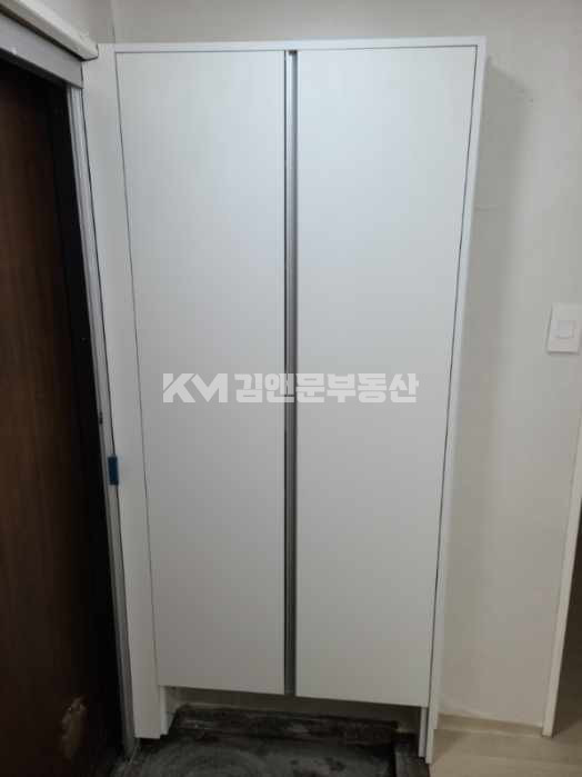 경기 수원권선구 세류동 1087-8 중앙하이츠 비동 반지층. 올수리된 쓰리룸 매매 매물번호 10290 사진 5