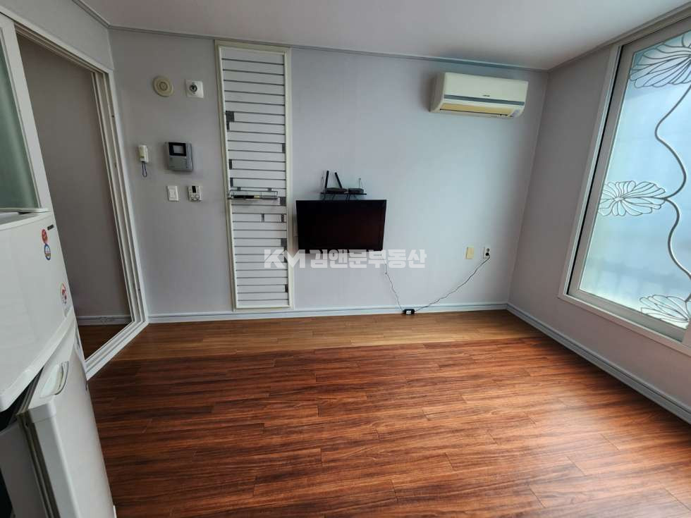 경기 수원권선구 세류동 주건축물제1동 세류동 원룸 전세. 풀옵션 전세 매물번호 13064 사진 4