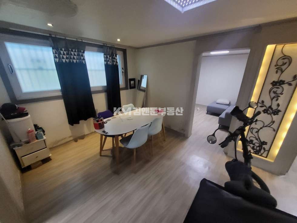 경기 수원권선구 세류동 852-14 수원 세류동 올리모델링된 쓰리룸 매매 실거주 가능 매매 매물번호 12330 사진 3