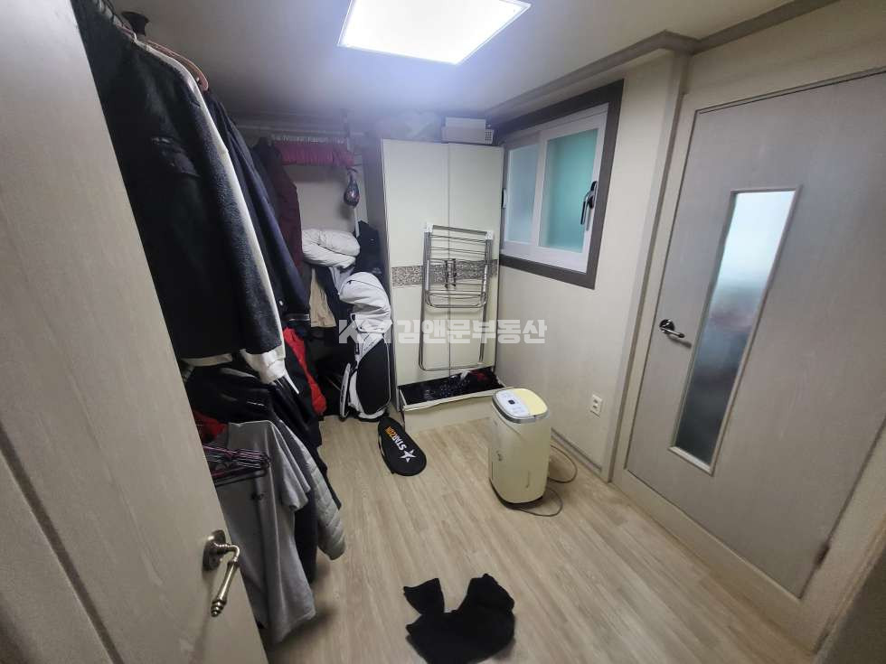 경기 수원권선구 세류동 852-14 수원 세류동 올리모델링된 쓰리룸 매매 실거주 가능 매매 매물번호 12330 사진 5