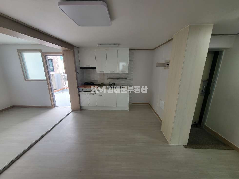 경기 수원권선구 세류동 508-3 세류동 신곡초 도보권 테라스 있는 쓰리룸 매매 실입주 가능 매매 매물번호 12869 사진 3