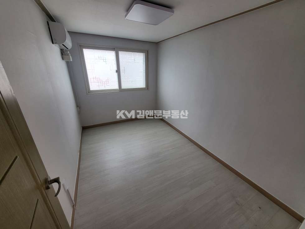 경기 수원권선구 세류동 508-3 세류동 신곡초 도보권 테라스 있는 쓰리룸 매매 실입주 가능 매매 매물번호 12869 사진 4
