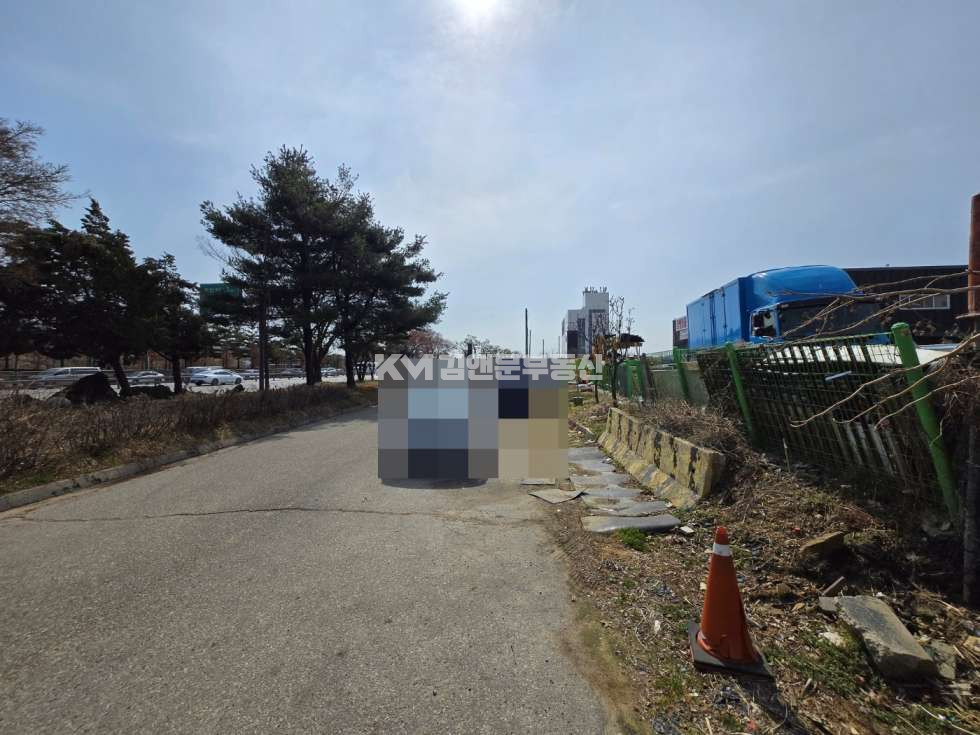 경기 수원권선구 권선동 수원 권선동 1번국도 인접 마중공원 건너편 자연녹지 전 매매 총6필지 매매 매물번호 12699 사진 3