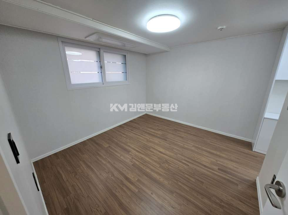 경기 수원권선구 권선동 1032-9 빌라전문 I 매매 쓰리룸 실입주가능 수원시청역도보권 엘베있음 매매 매물번호 13587 사진 6