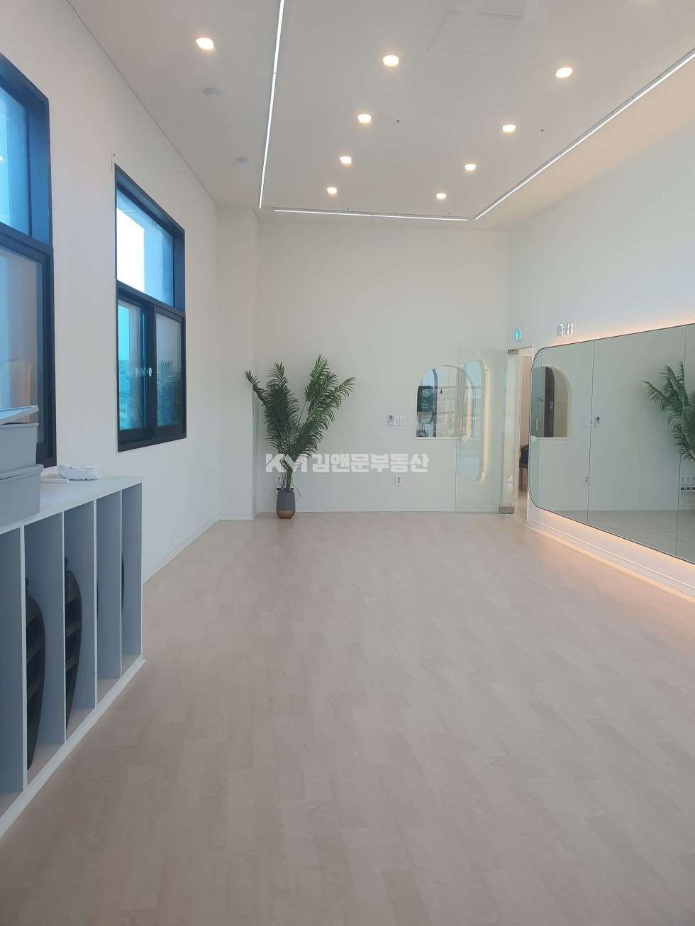 경기 수원팔달구 매교동 상가전문 I 월세 임대 공실 무권리 매교역 도보권 아파트 단지 앞 상가 11층 월세 매물번호 13565 사진 5