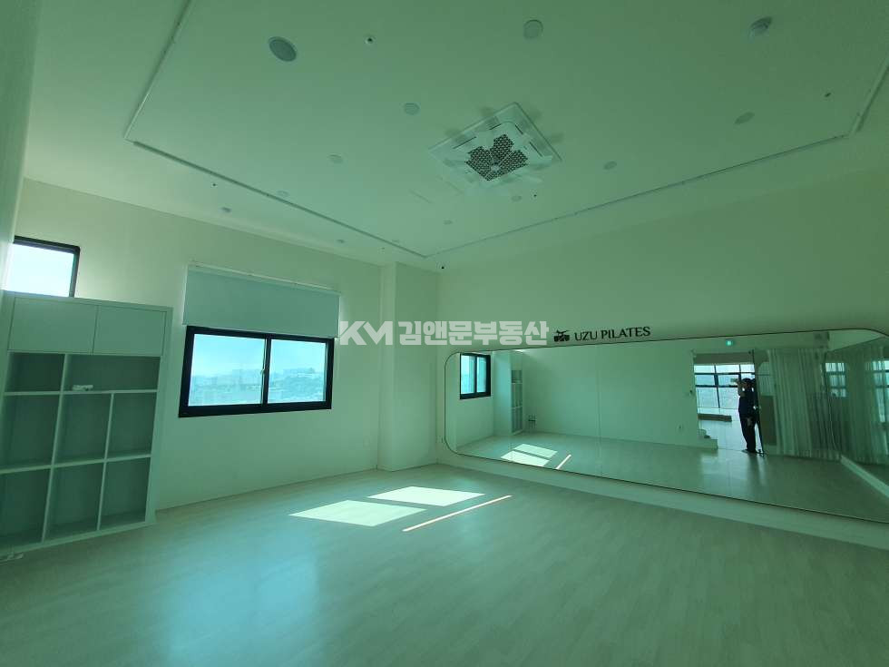 경기 수원팔달구 매교동 상가전문 I 월세 임대 공실 무권리 매교역 도보권 아파트 단지 앞 상가 11층 월세 매물번호 13565 사진 9